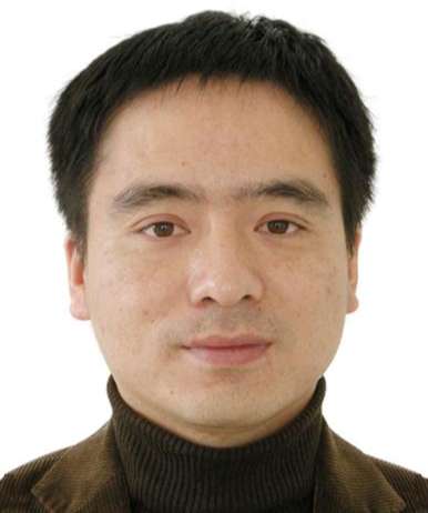 江辉平商务照.jpg